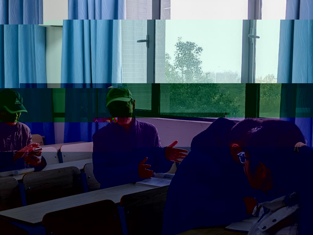 16E04